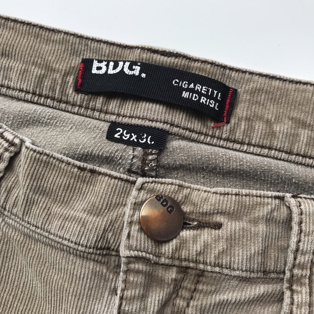 BDG Urban Outfitters Cigarette Mid Rise Cords Skinny Pants Size 29 Beige - Picture 5 of 6